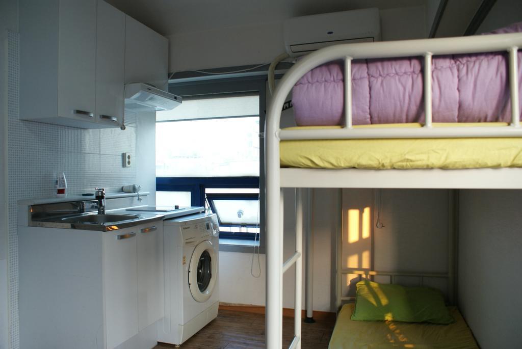 J Guesthouse Seoul Bilik gambar